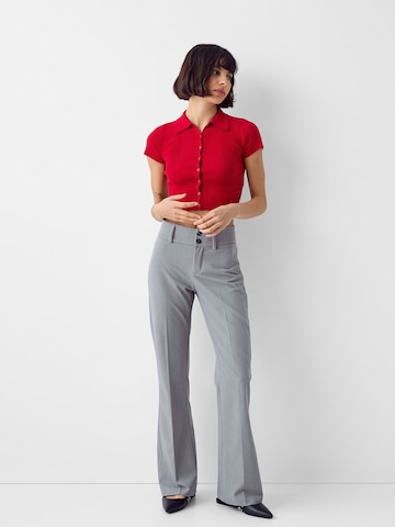 évasé Pantalon à plis Bershka en gris