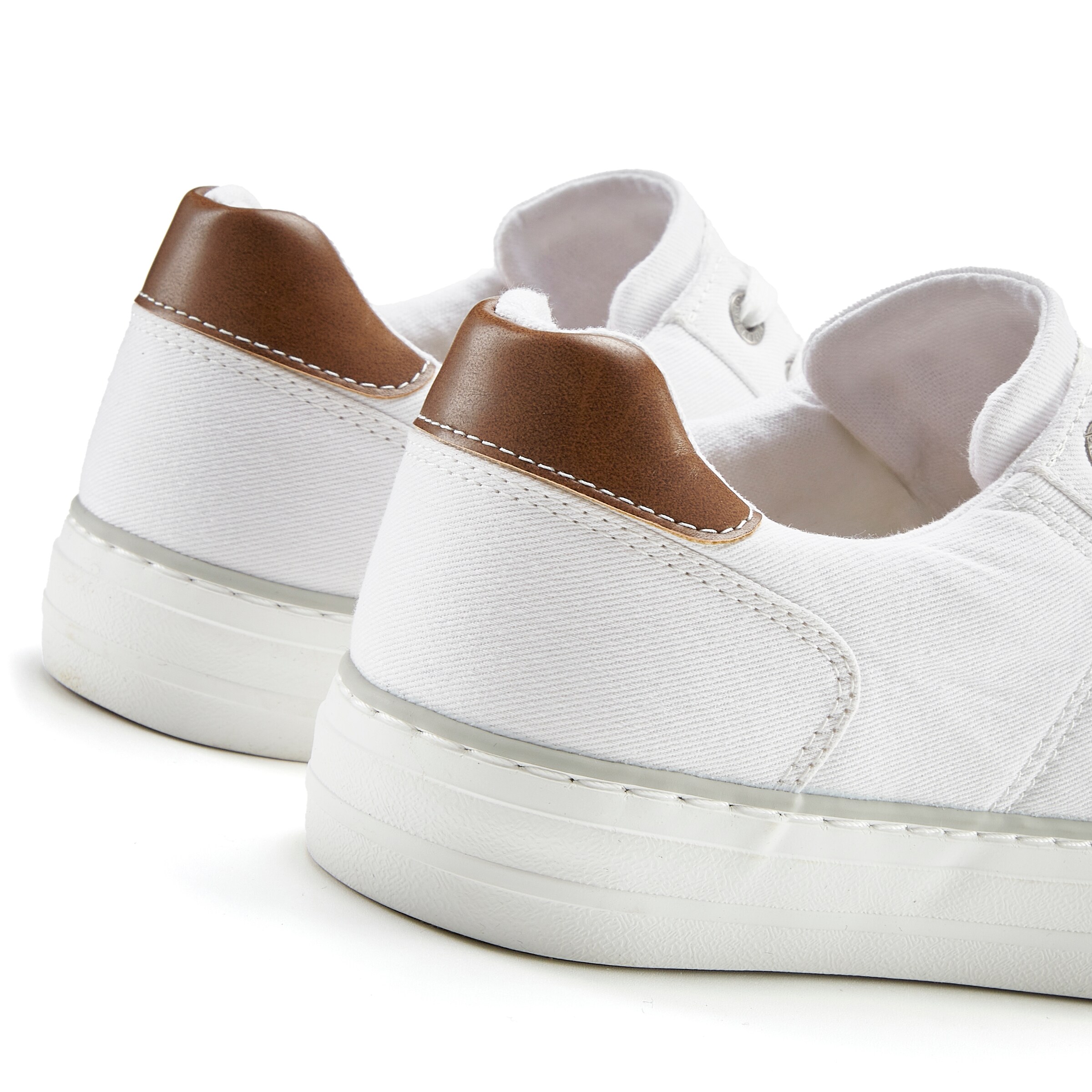 Elbsand Sneakers in White