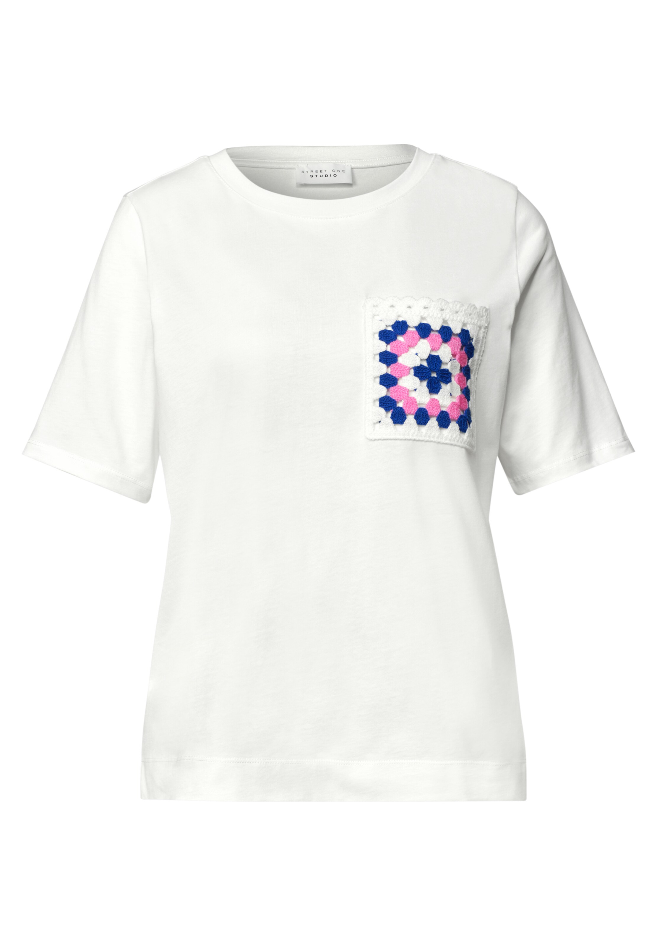Street One Studio Shirt in White: front