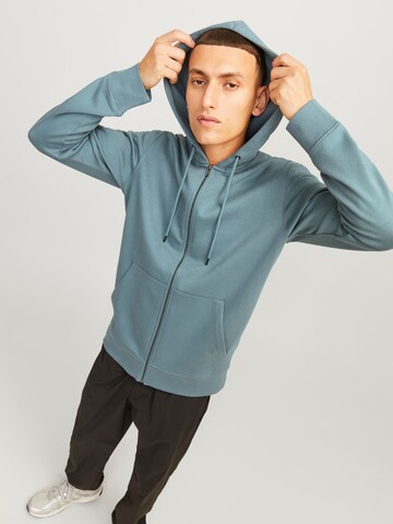 JACK & JONES Zip-Up Hoodie 'JJESTAR' in Blue
