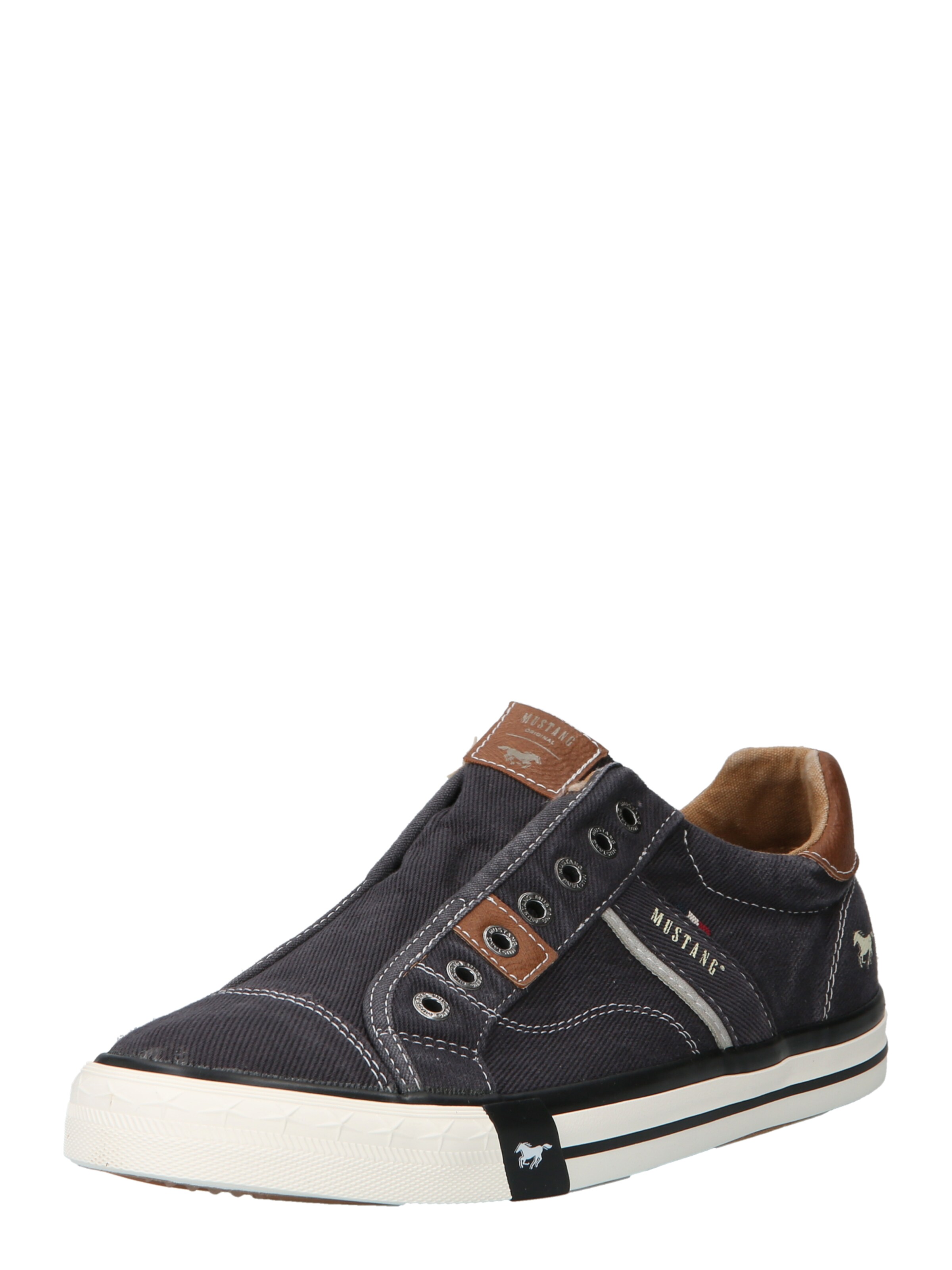 MUSTANG Tennised, värv must: eest vaates