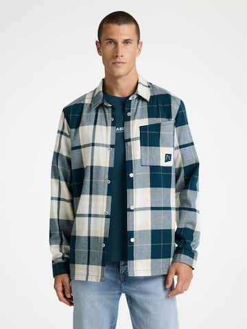 CHASIN' Shirt 'Axel Ryze' in Wit: voorkant