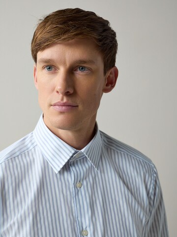 Next Regular Fit Hemd in Blau