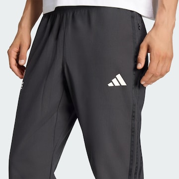 Effilé Pantalon de sport ADIDAS PERFORMANCE en noir