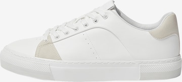 Pull&Bear Låg sneaker i vit