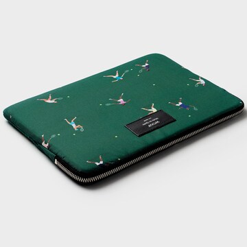 Wouf Tablet Case in Green