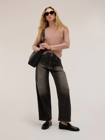 Pullover di MOTIVI in rosa