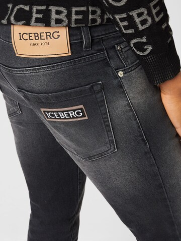 ICEBERG Regular Jeans in Zwart