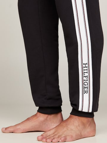 Effilé Pantalon TOMMY HILFIGER en noir