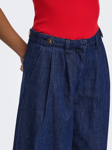ONLY - Pierna ancha Pantalón vaquero plisado 'ONLPose' en azul