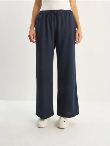 Wide Leg Pantalon Bianco Lucci en bleu : devant