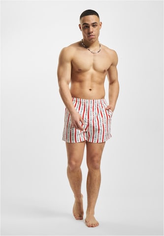 Shorts de bain Karl Kani en rouge