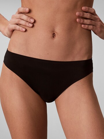 Slip Calvin Klein en noir