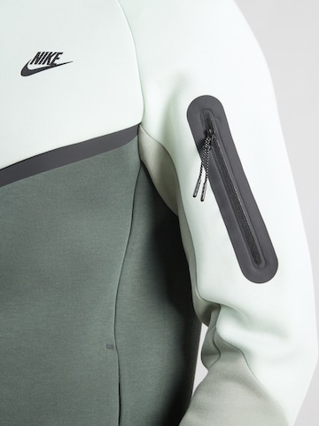 Veste de survêtement 'TCH FLC' Nike Sportswear en vert