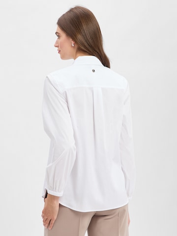 Chemisier 'Brianne' JOOP! en blanc