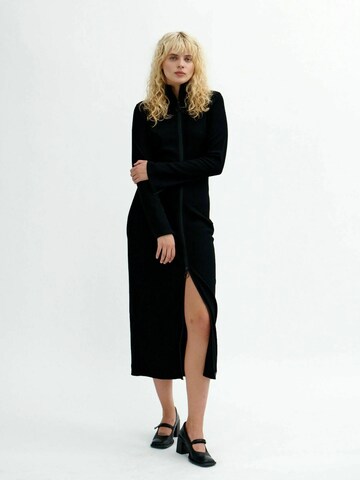 Robe ' AnjeRS ' Résumé en noir