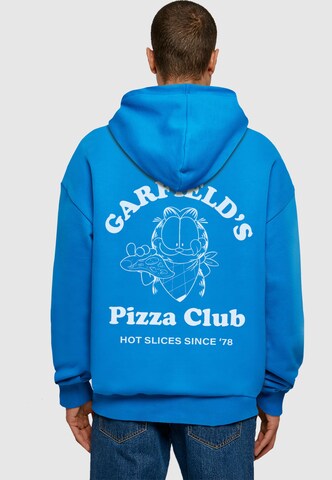 Merchcode Sweatshirt 'Garfield 45 - Pizza Club' in Blau: predná strana