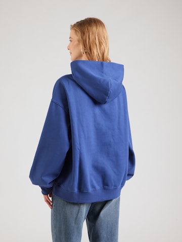 WEEKDAYSweater majica 'Mira' - plava boja