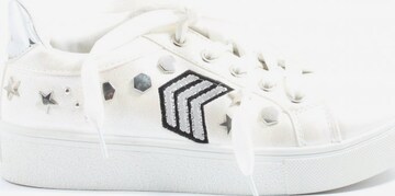 Claudia Ghizzani Schnürsneaker in 36 in White: front