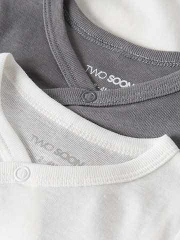 Barboteuse / body TWO SOON en gris