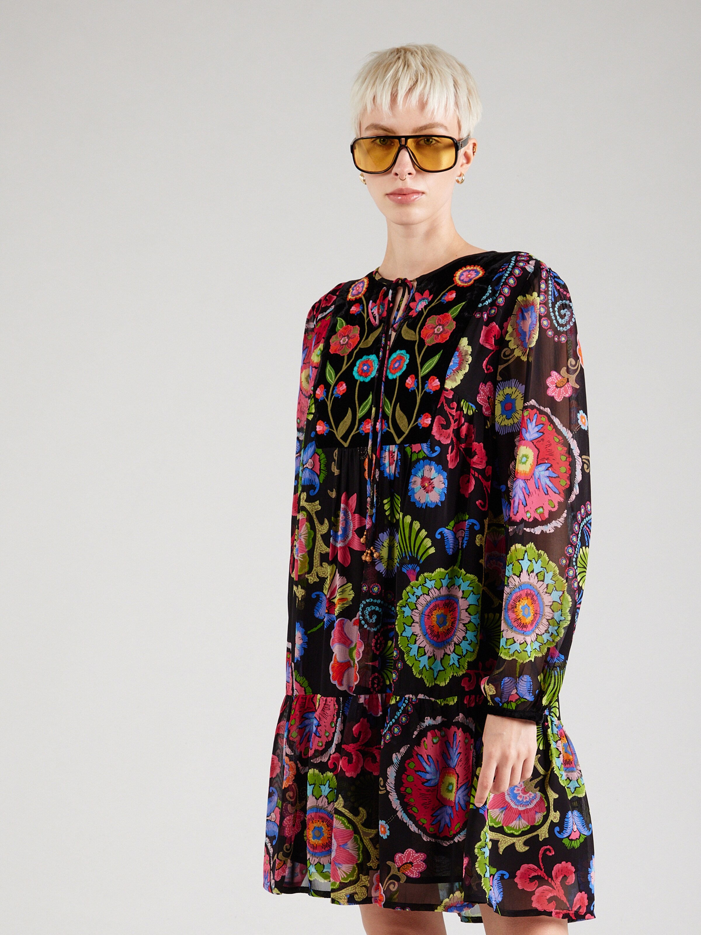Robe Derhy en Noir ABOUT YOU