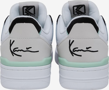Sneaker low de la Karl Kani pe alb