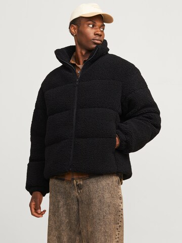 JACK & JONES Winterjas 'JORCamp' in Zwart: voorkant