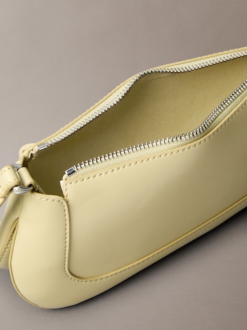 Calvin Klein Torba na ramię w kolorze zielony