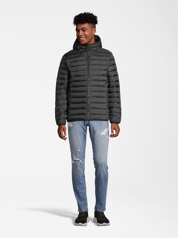 AÉROPOSTALE Jacke in Schwarz