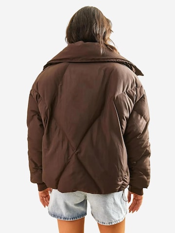 Bianco Lucci - Casaco de inverno em castanho