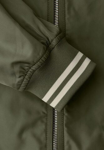 STREET ONE Jacke in Grün