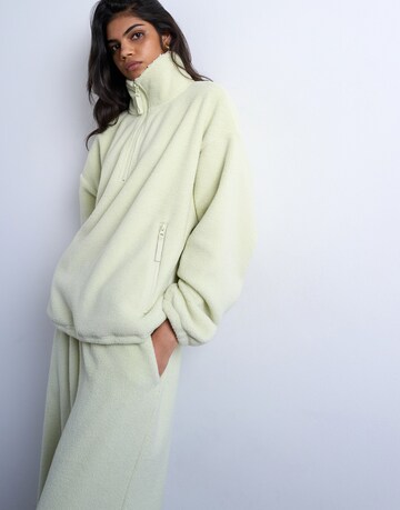 TOPSHOP Υπερμέγεθες πουλόβερ 'DIMA' σε πράσινο: μπροστά