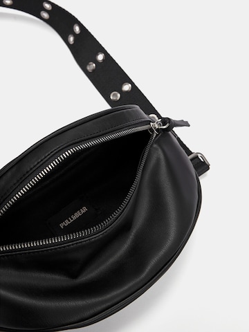 Pull&Bear Gürteltasche in Schwarz