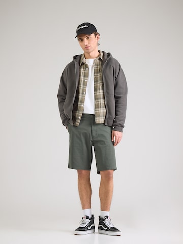 regular Pantaloni chino 'Love City' di Iriedaily in verde