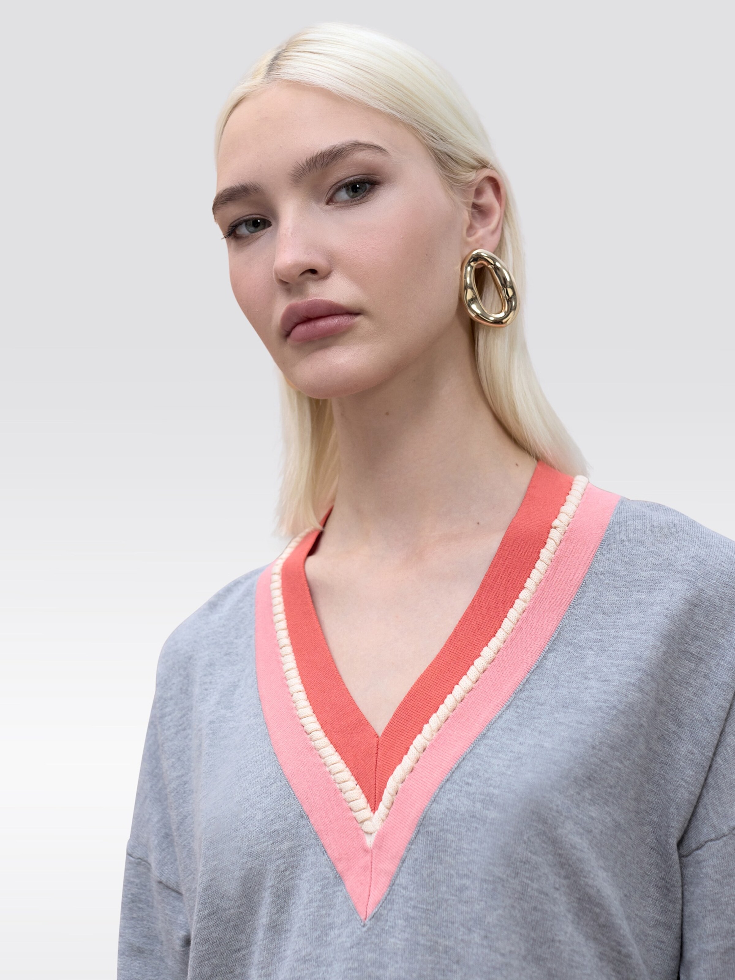 Lola Casademunt Sveter - Sivá