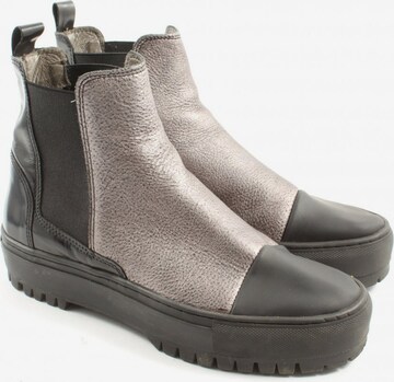 LAZAMANI Dress Boots in 38 in Black: front