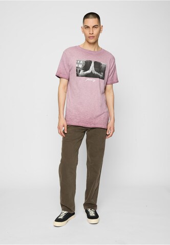 MT Men Shirt 'Pray' in Rood