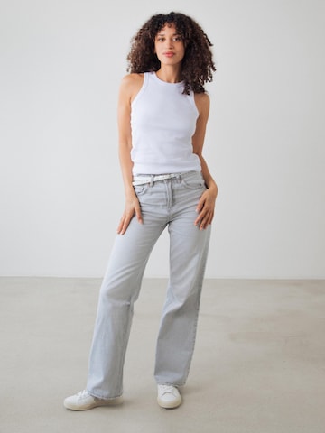 Honest Basics - Top en blanco