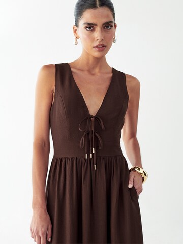 BWLDR Φόρεμα 'Amber' σε καφέ