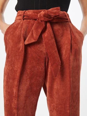 MORE & MORE Slim fit Pleat-front trousers in Orange