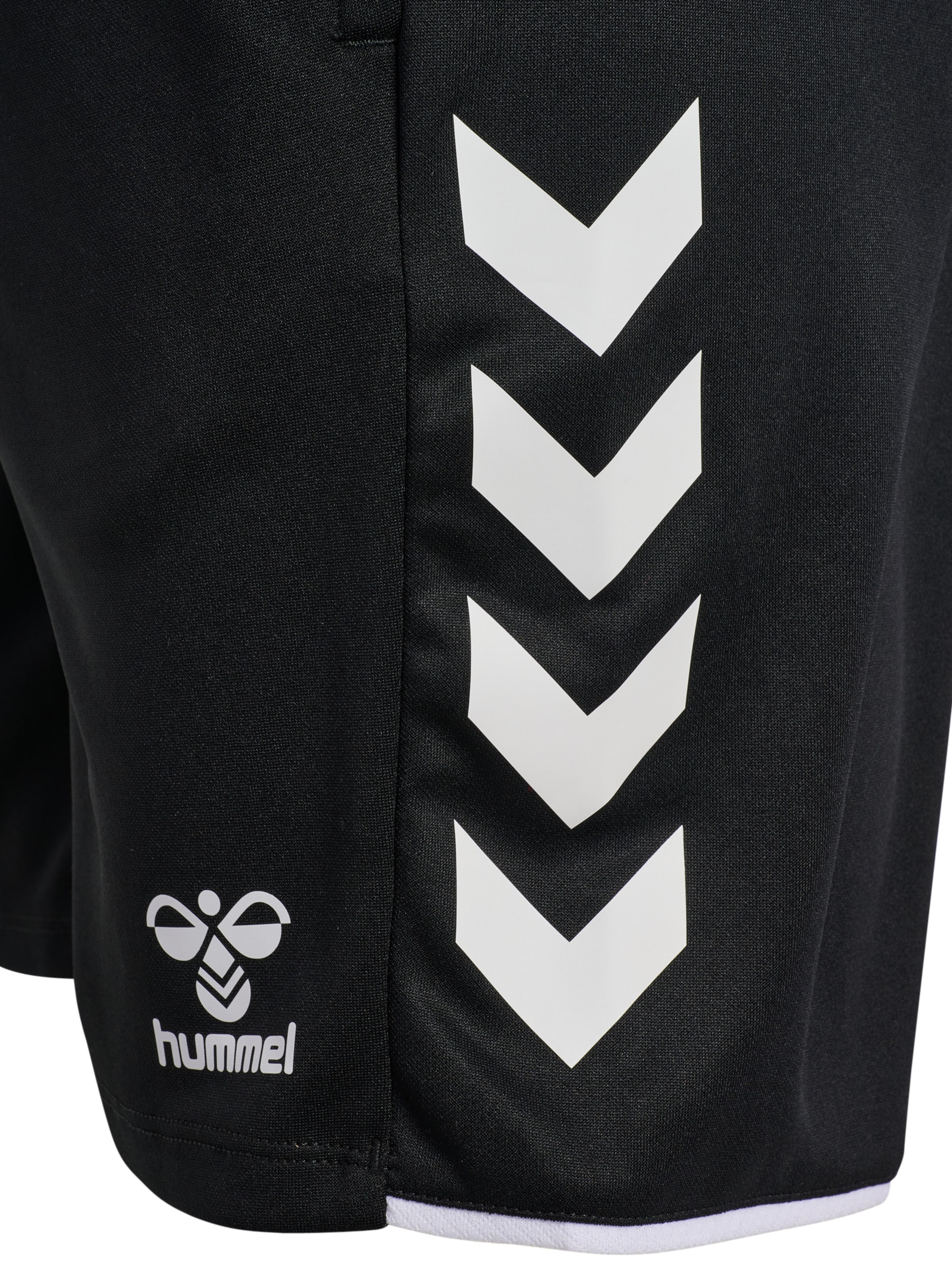 Hummel Regular Workout Pants in Black