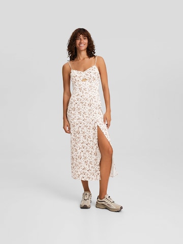 Bershka Kleid in Gelb