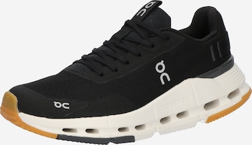Sneaker bassa 'Cloudnova Form 2' di On in nero: frontale