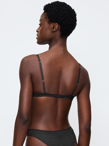 TRIUMPH - Push-up Sujetador ' That Night In Vegas ' en negro