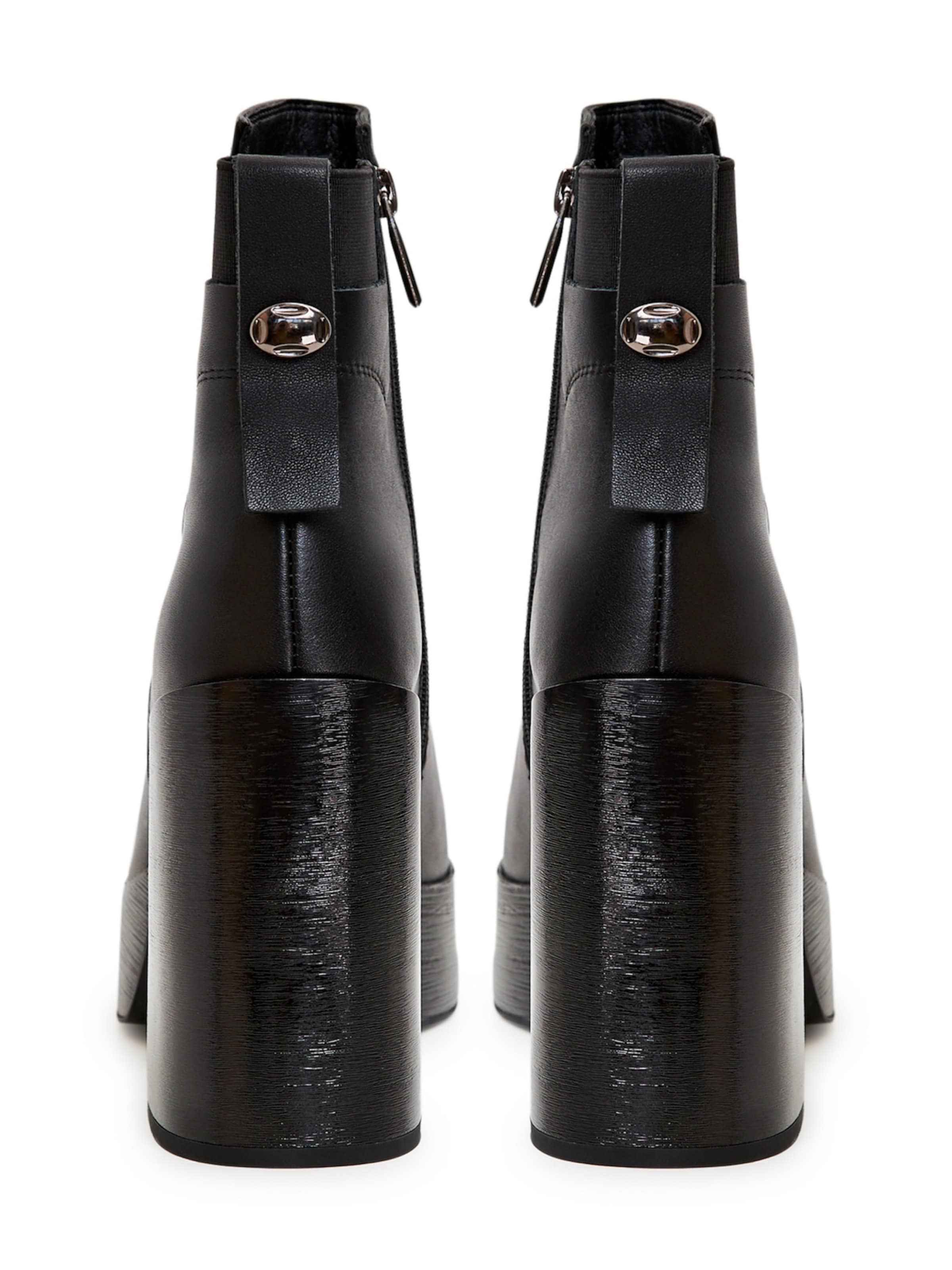 CESARE GASPARI Stiefelette in Schwarz