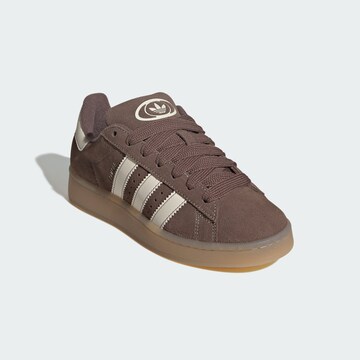 ADIDAS ORIGINALS Ниски маратонки 'Campus 00s' в кафяво
