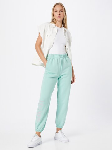 LOCAL HEROES Tapered Broek in Groen