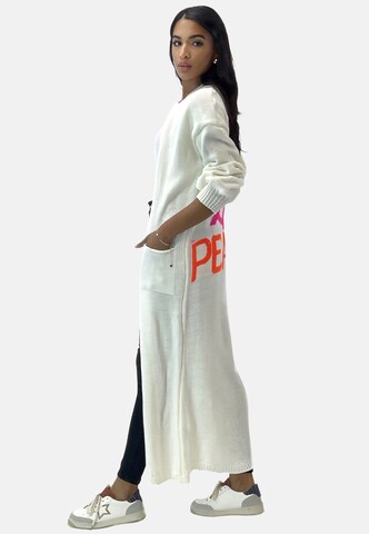 Elara Knitted coat in White