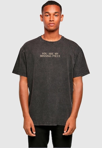 Merchcode Shirt 'Missing Piece' in Zwart: voorkant