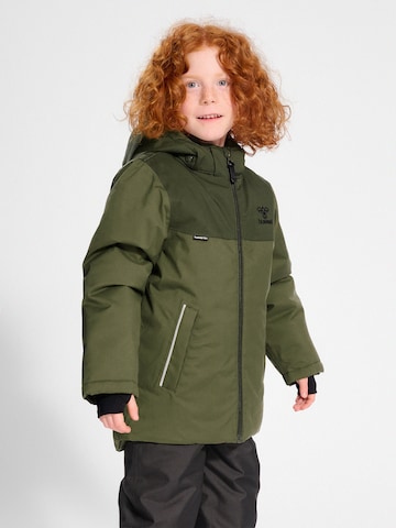 Hummel Sportjacke 'Logan' in Grün: Vorderseite